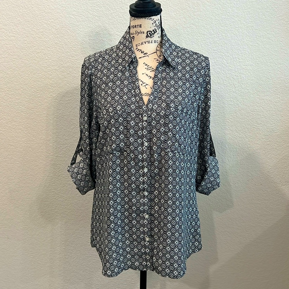 Express Black & White patterned blouse
